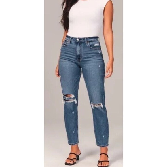 Abercrombie & Fitch 26 / 2 Jeans Mom Curve Love High Rise Distressed Medium Wash - Picture 1 of 7